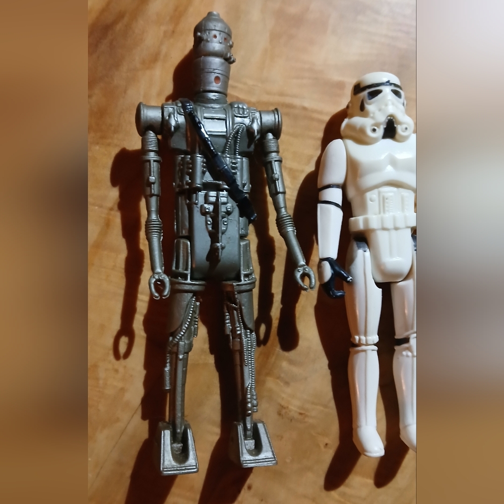 Vintage Star Wars Action Figures - Picture 2 of 8